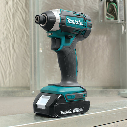 Makita 18V LXT 1/4-in Impact Driver Compact with Battery and Charger - DTD152Y003